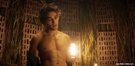 Josh Heuston Nude And Sex Scenes In Dune Prophecy Naked Male Celebrities