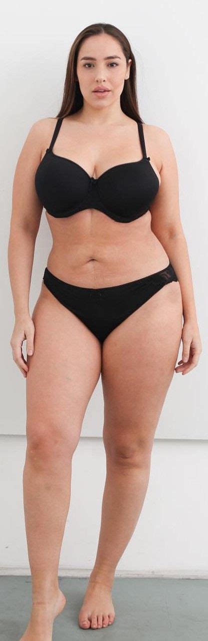 Hot Jada Sezer Bikini Pics