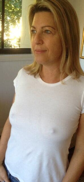 MILF Wives And Girlfriends V9 Photo Gallery