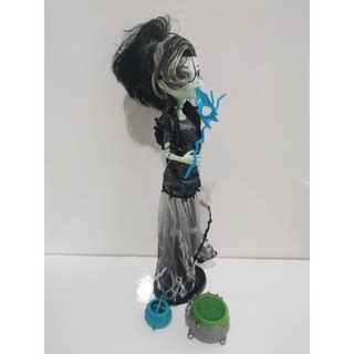 Monster High Ghouls Rule Frankie Stein Doll Second