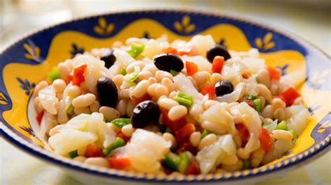 La receta más nutritiva de ensalada de alubias con bacalao