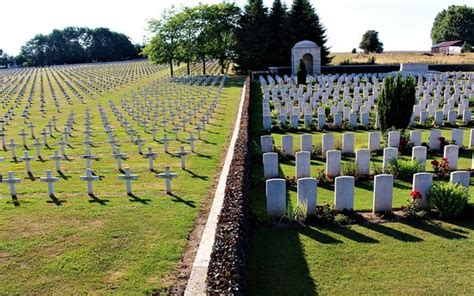 Necropole Nationale De La Targette Neuville Saint Vaast Qu