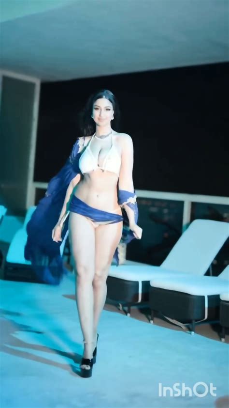 IG Sexy Model Diva Flawless Sexy Dancing In Bikini