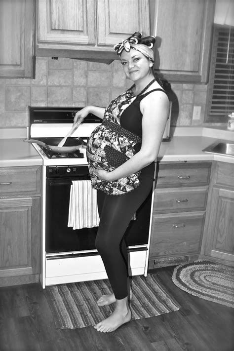 Barefoot And Pregnant Videos Pregnantsf