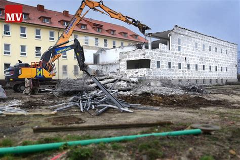 Ehemalige Kleiderkammer Wird Abgebrochen