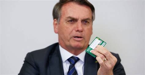 Anonymous Filtró Supuestas Tarjetas De Crédito De Jair Bolsonaro Y