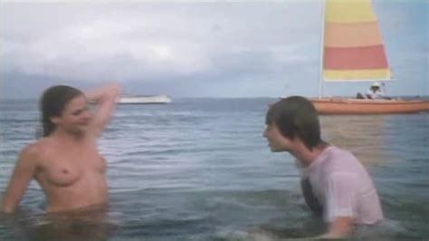 Naked Olivia Dutron in On est venu là pour s éclater