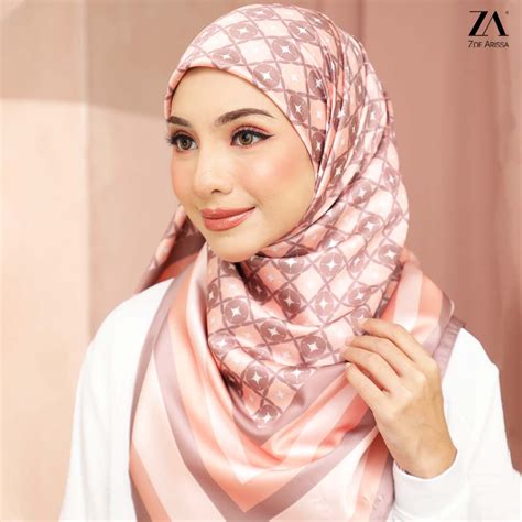 Zoe Arissa Tudung Bawal Satin Matte Bidang Hijab Bawal Printed Corak