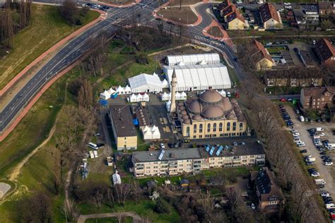 Duisburg Aus Der Vogelperspektive Geb Ude Der Ditib Moschee An Der