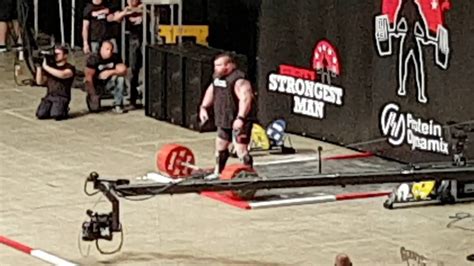 Eddie Hall 500kg Deadlift Europe S Strongest Man 2016 Youtube