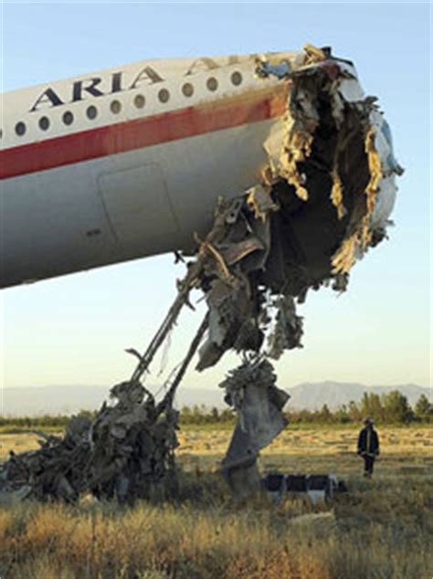 Accident d'un Ilyushin IL-62M de la compagnie Aria Air - Mashhad, Iran ...