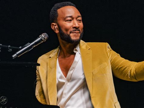 John Legend review, Royal Albert Hall: This no-frills, intimate concert