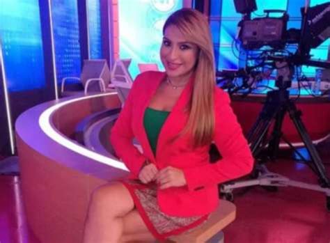 8 Hot Sexy Siria Miranda Bikini Pics