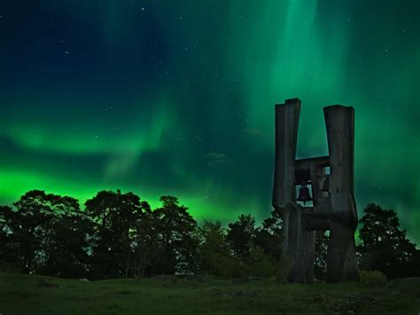 The 7 Best Places to See the Northern Lights in Sweden This Winter