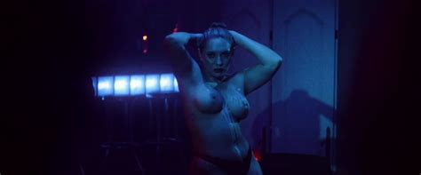 Nude video celebs Dorothée De Koon nude Soraya Wells nude Paradises of Diane