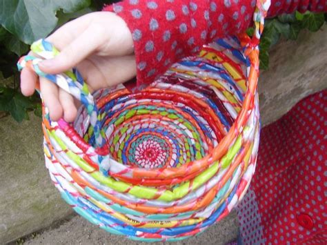 45 best images about Crafts - Basket Making on Pinterest | Pine needle ...