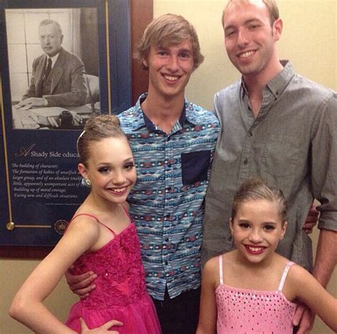 Zieglers With Their Brothers Maddie And Mackenzie Dance Moms