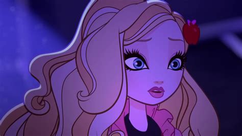 Ever After High Latino La Reina Malvada Ha Escapado Juegos De