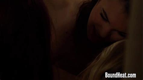 Lesbian Kissing Fingering Search XNXX