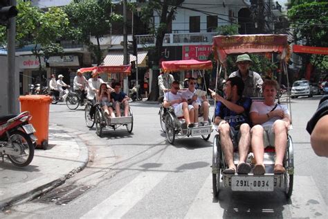 Private Tour Hanoi City Tour Including Water Puppet Show And Cyclo