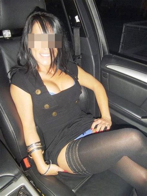 Nadine MILF brune sexy de Lyon opé pour plans cul sans attache Nuit Torride