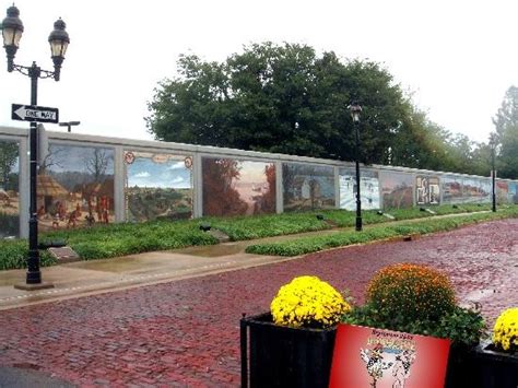 Floodwall Murals In Paducah Kentucky