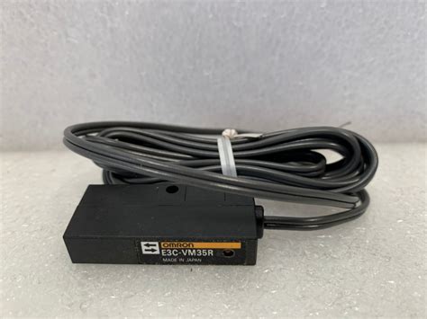 OMRON E3C VM35R SENSOR REFLECTIVE 35MM EXT CABLE 奇明科技有限公司