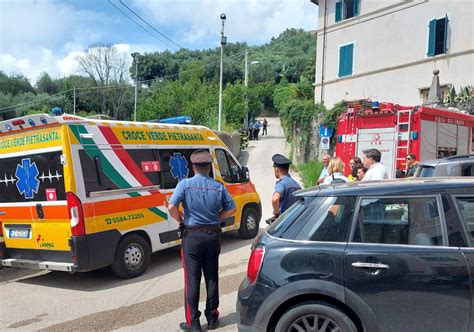 Morto Sul Lavoro A Pietrasanta Sindaco Ci Stringiamo Ai Familiari