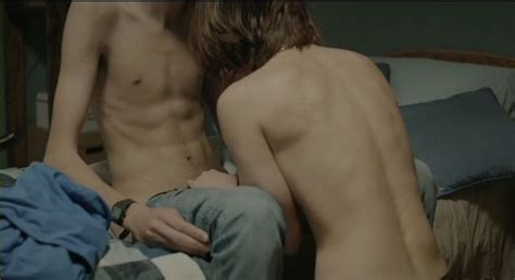 Short Skin Nude Pics Page