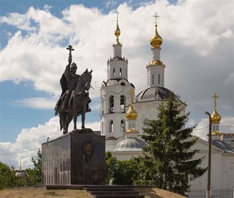 Памятник Ивану Грозному в Орле | Historical objects, Historical, Russia