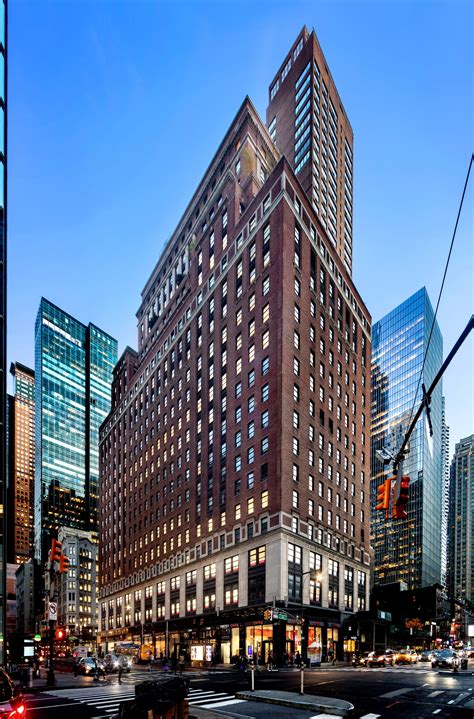 Developers argue over 57 west 57th street zoning laws now 36