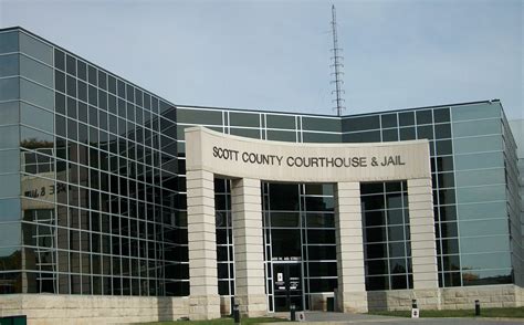 Public outcry over Scott County jail inmate listing errors 30