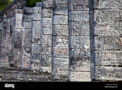 Grupo De Las Mil Columnas Chichen Itza Mexico Stock Photo Alamy