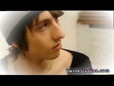 Boy Hitchhikers Truckers Gay Sex Brody Frost And Direly Strait Stop XVIDEOS