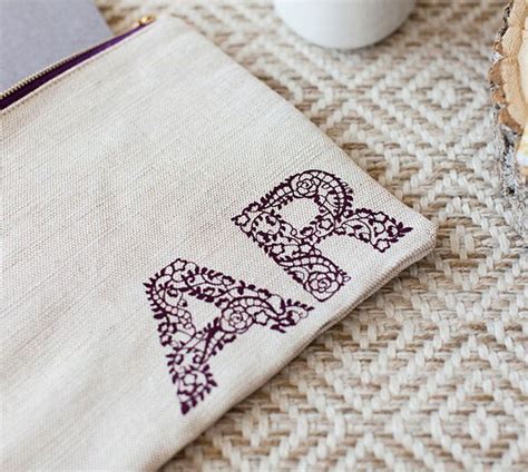 Monogram Styles: What’s The Right Monogram For You? | Cricut