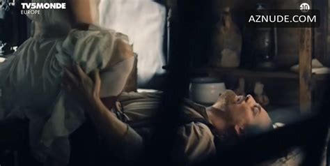 Sarah Jeanne Labrosse Nude Aznude