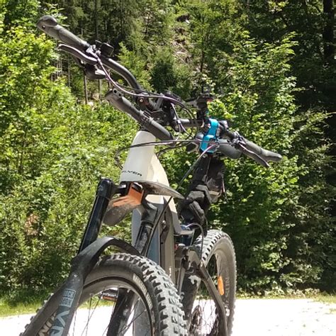 Alice schöne MILF findet zwei Typen für ein gutes Fisting xHamster