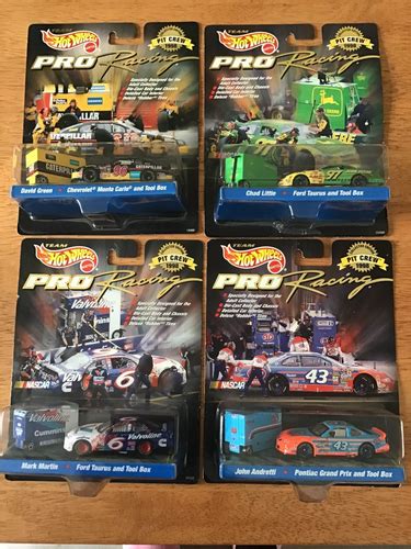 Team Hot Wheels Pro Racing 1998 Pit Crew Collector Edition EBay Australia