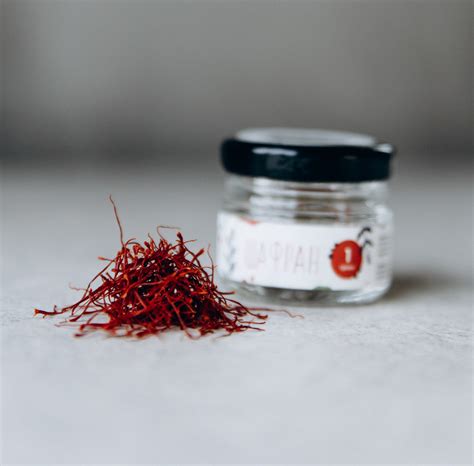 Шафран натуральный 1 грамм: продажа, цена в Кривом Роге. Пряности ...