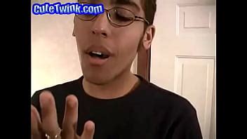 Twink masturbándose su eje XVIDEOS