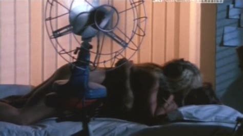 Naked Gloria Guida In Travolto Dagli Affetti Familiari