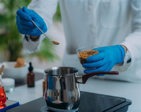 Powder Free Textured High Risk Latex Examination Disposable Gloves