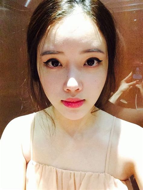 Ngắm em gái hoa hậu hot girl đẹp như sao