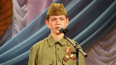 "Я убит подо Ржевом..." читает Илья Шатов , лауреат конкурса "Живая ...