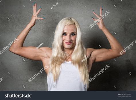 Sexy Blonde Wet White Tshirt Fitness库存照片445377832 Shutterstock