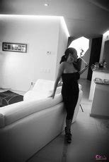 Hot Pelona Squirter Queen Performs In A Sexy Shoot With Shemale Taniaq 15 Photos