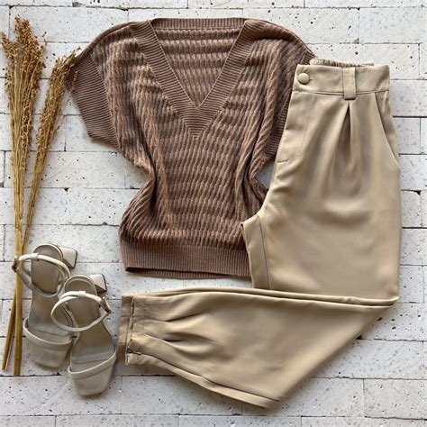 Blusa Modal Decote V Detalhada Nude Dondoca Moda Feminina