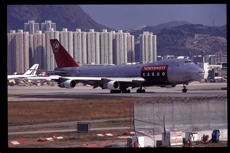 ORIGINAL FUJICHROME COLOUR SLIDE NORTHWEST AIRLINES BOEING 747 200F