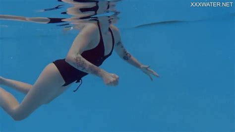 Mimi Cica Hottest Girl Shows Naked Body Underwater Porn Videos