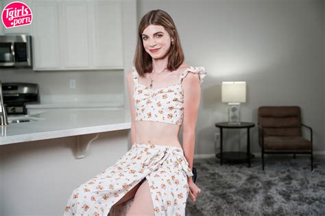 Tgirls Porn Two Housewives Bored Stiff Pics Xhamster